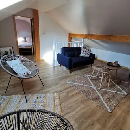 Dans Un Cadre Apaisant A Moussey Dans Les Vosges 度假居